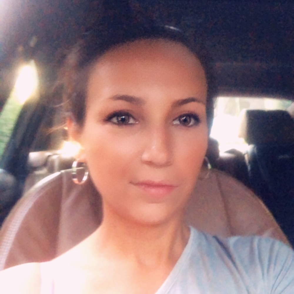 Meet your Posher, Stephanie